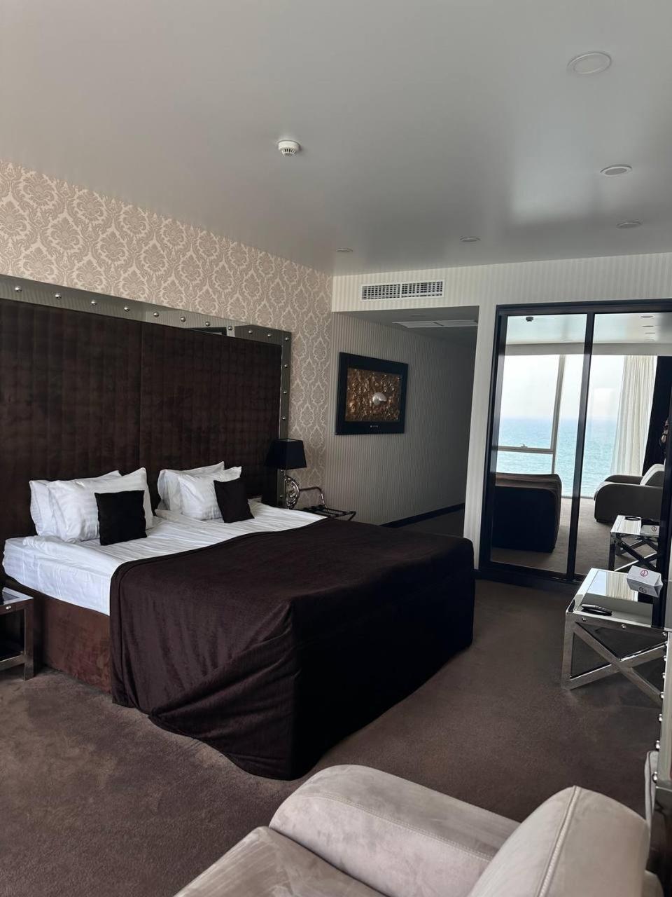 Maristella Marine Residence Odessa Exterior foto